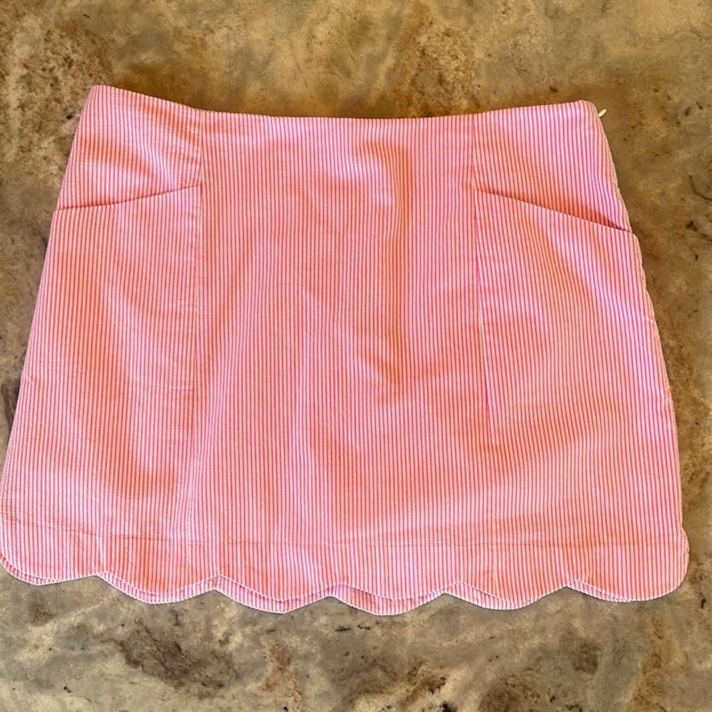 Lilly Pulitzer pink striped seersucker scallop golf/casual skort size 10